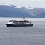 Fjordhytte-13 Semesterbostad *