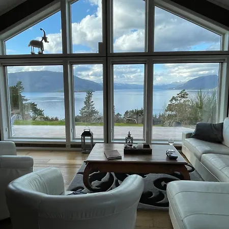 Fjordhytte-13 펜션 Aenes