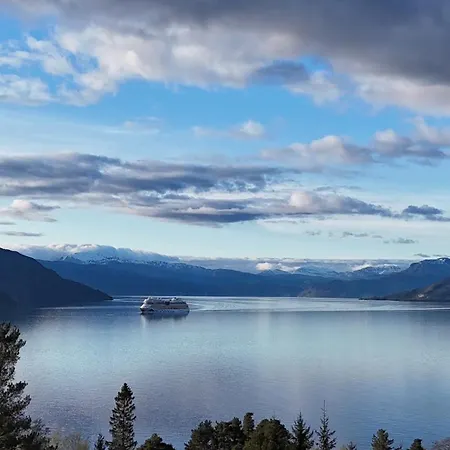 Fjordhytte-13 Дом отдыха Aenes